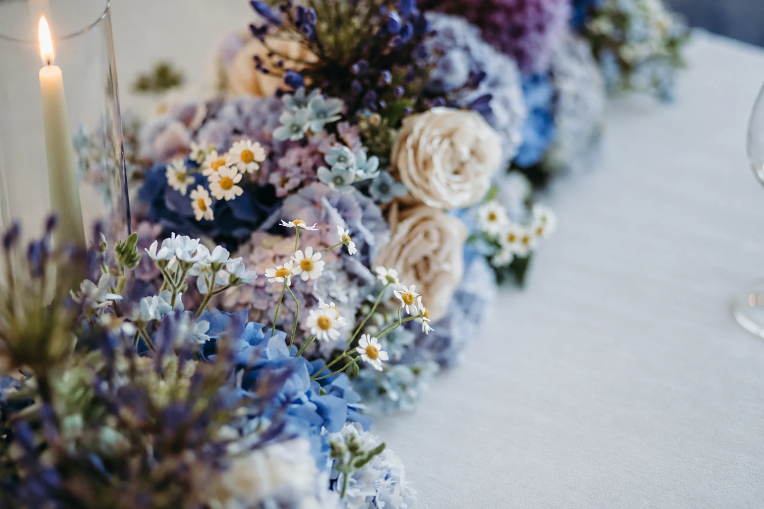 Pastel Poetry: Blumen und Umgebung